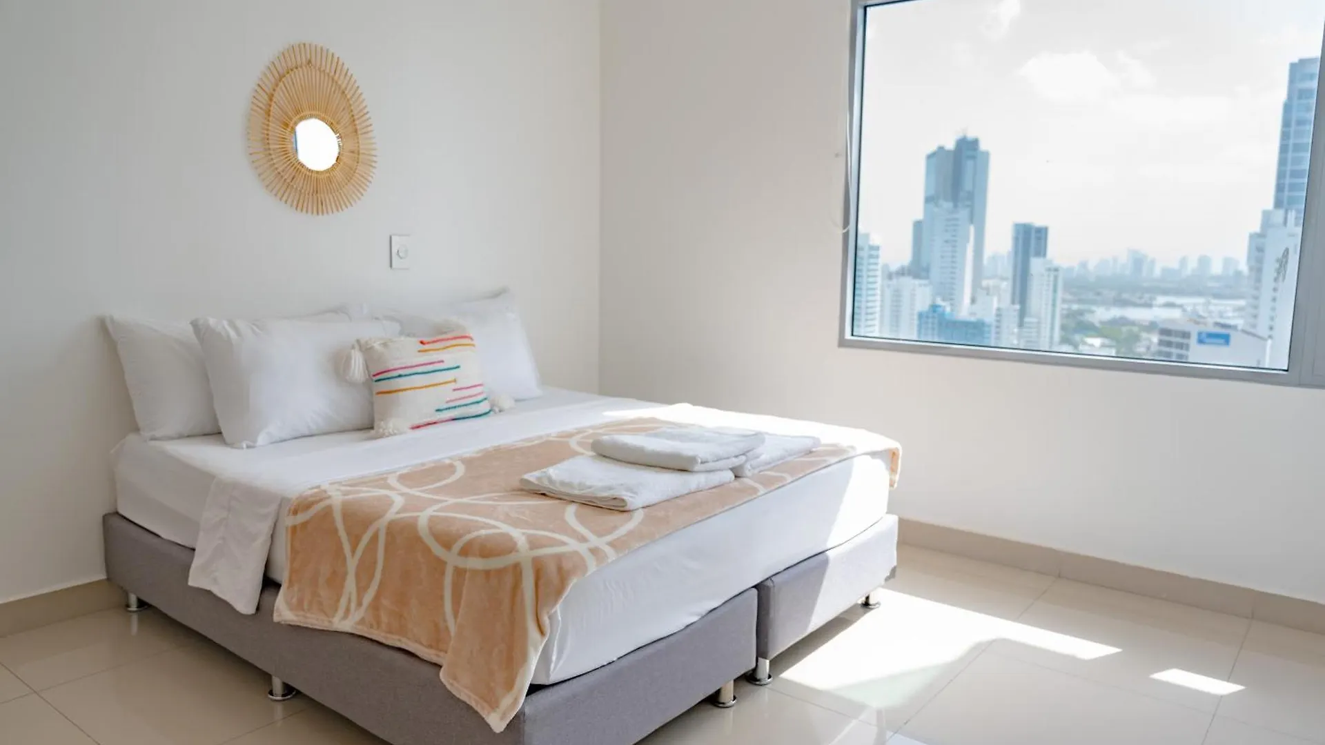 3Bd Condo-Amazing View-Modern Apt-Luxury Building Cartagena