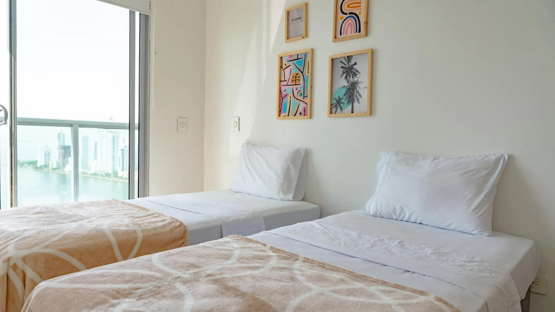 3Bd Condo-Amazing View-Modern Apt-Luxury Building Cartagena Apartment